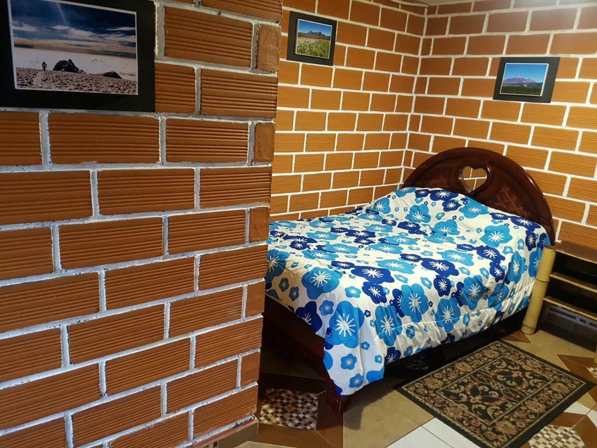 Hostal Sendero De Volcanes Латакунґа Екстер'єр фото