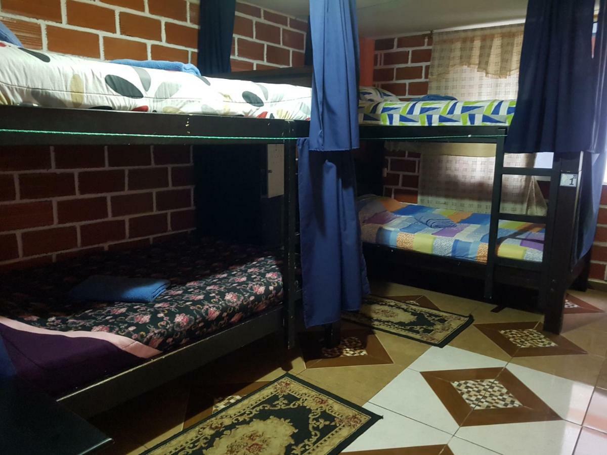 Hostal Sendero De Volcanes Латакунґа Екстер'єр фото