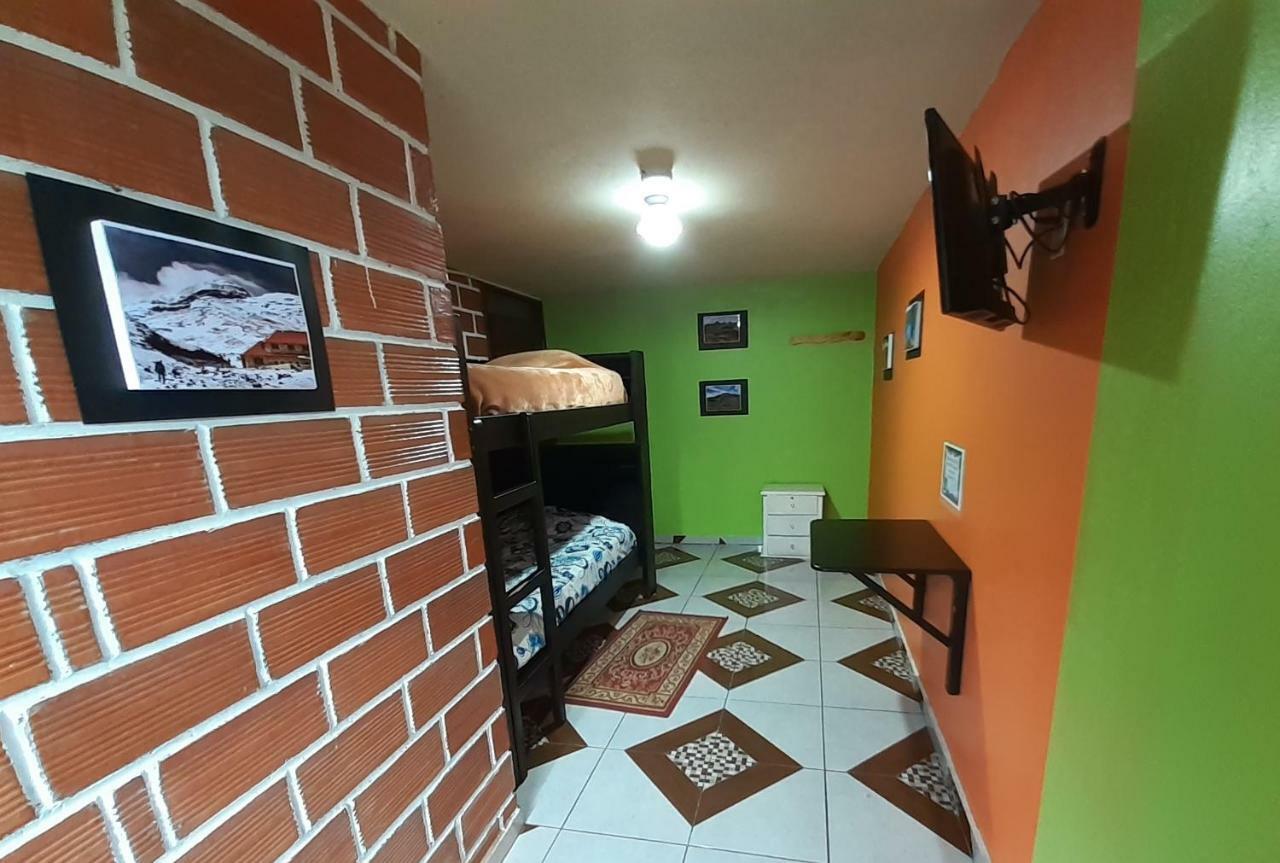Hostal Sendero De Volcanes Латакунґа Екстер'єр фото